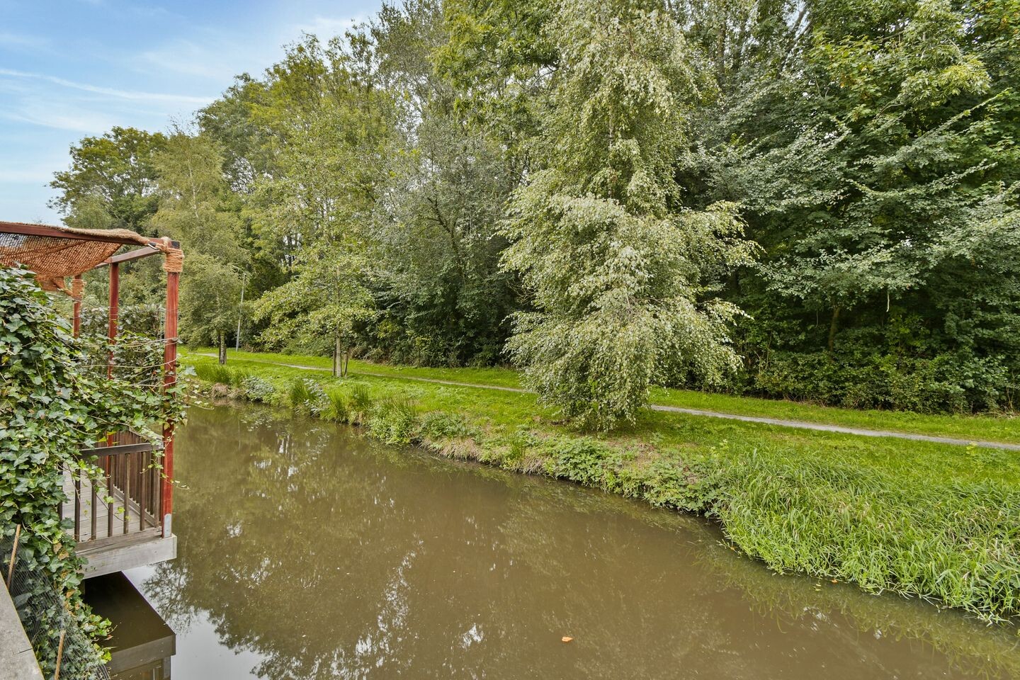 Tussenwoning te koop: Clara Egginklaan 18, Uithoorn