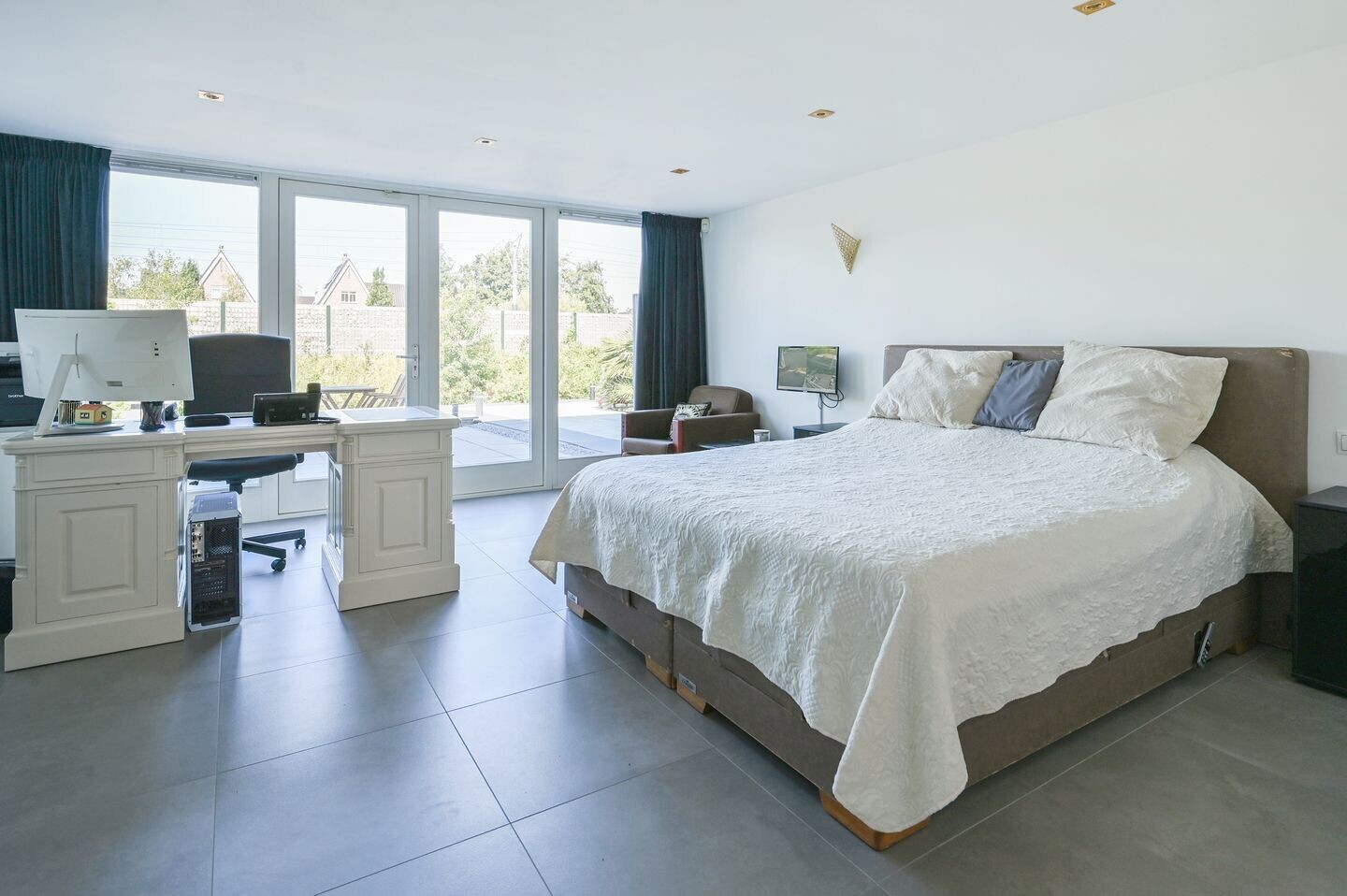 Tussenwoning te koop: In het Midden 27, Uithoorn