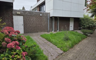 In het Midden 61