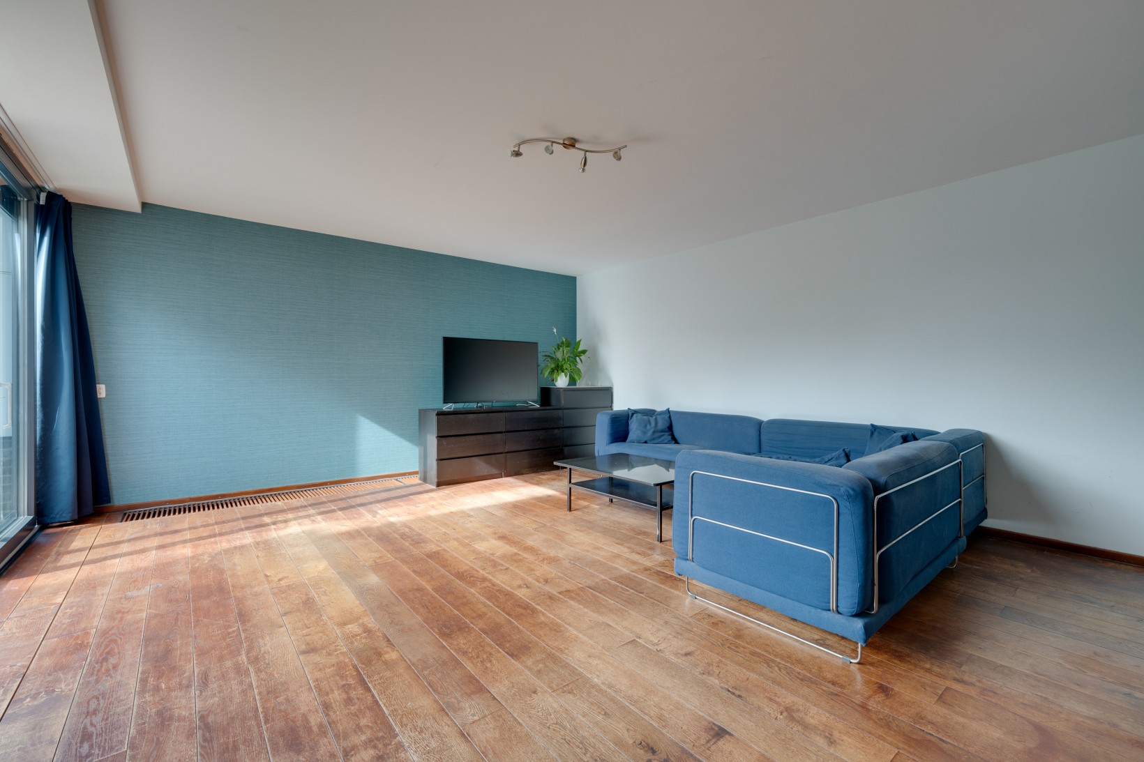 Tussenwoning te koop: In het Midden 61, Uithoorn