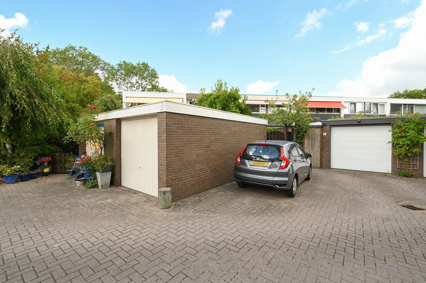 Tussenwoning te koop: Riet 4, Uithoorn