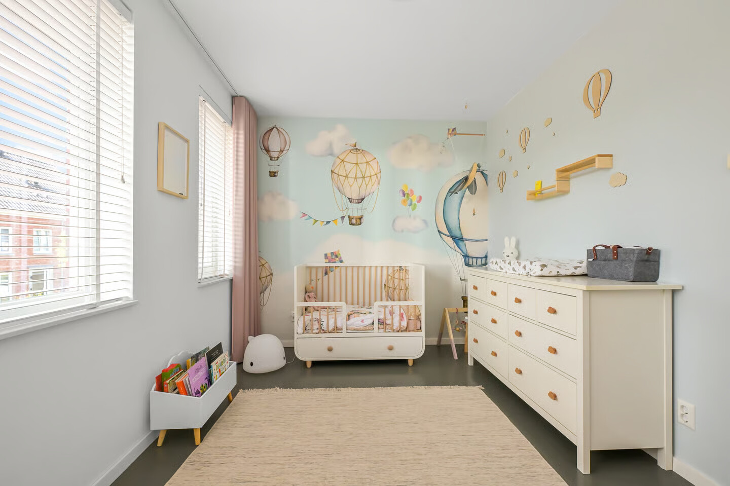 Tussenwoning te koop: Knobbelzwaan 102, Uithoorn