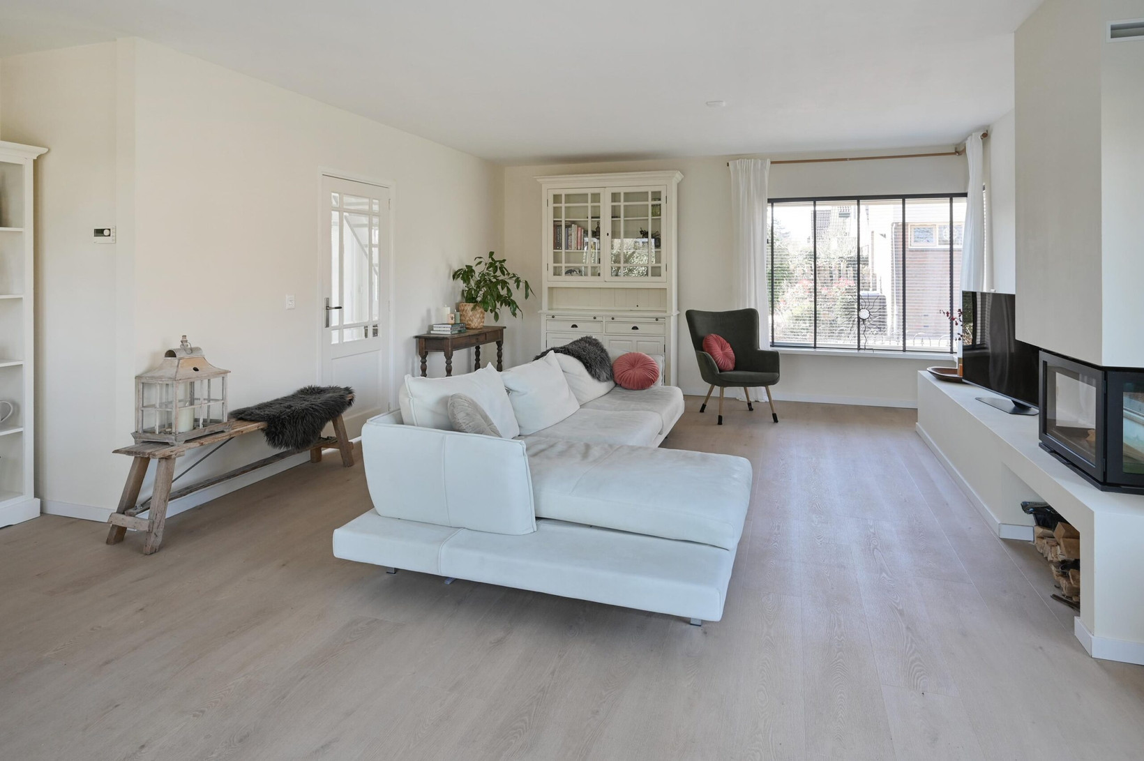Vrijstaande woning te koop: Ganzendiep 1, Uithoorn