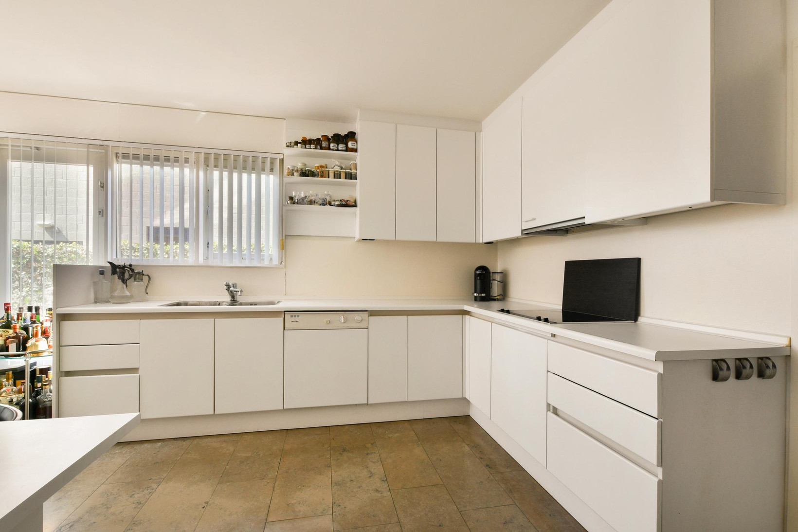 Vrijstaande woning te koop: Ganzendiep 23, Uithoorn