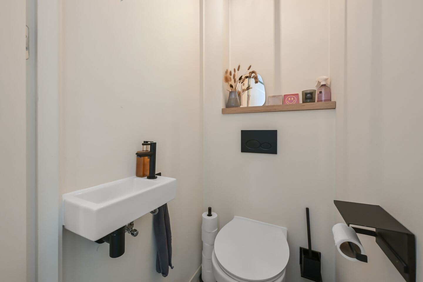 Tussenwoning te koop: Rietgans 15, Uithoorn