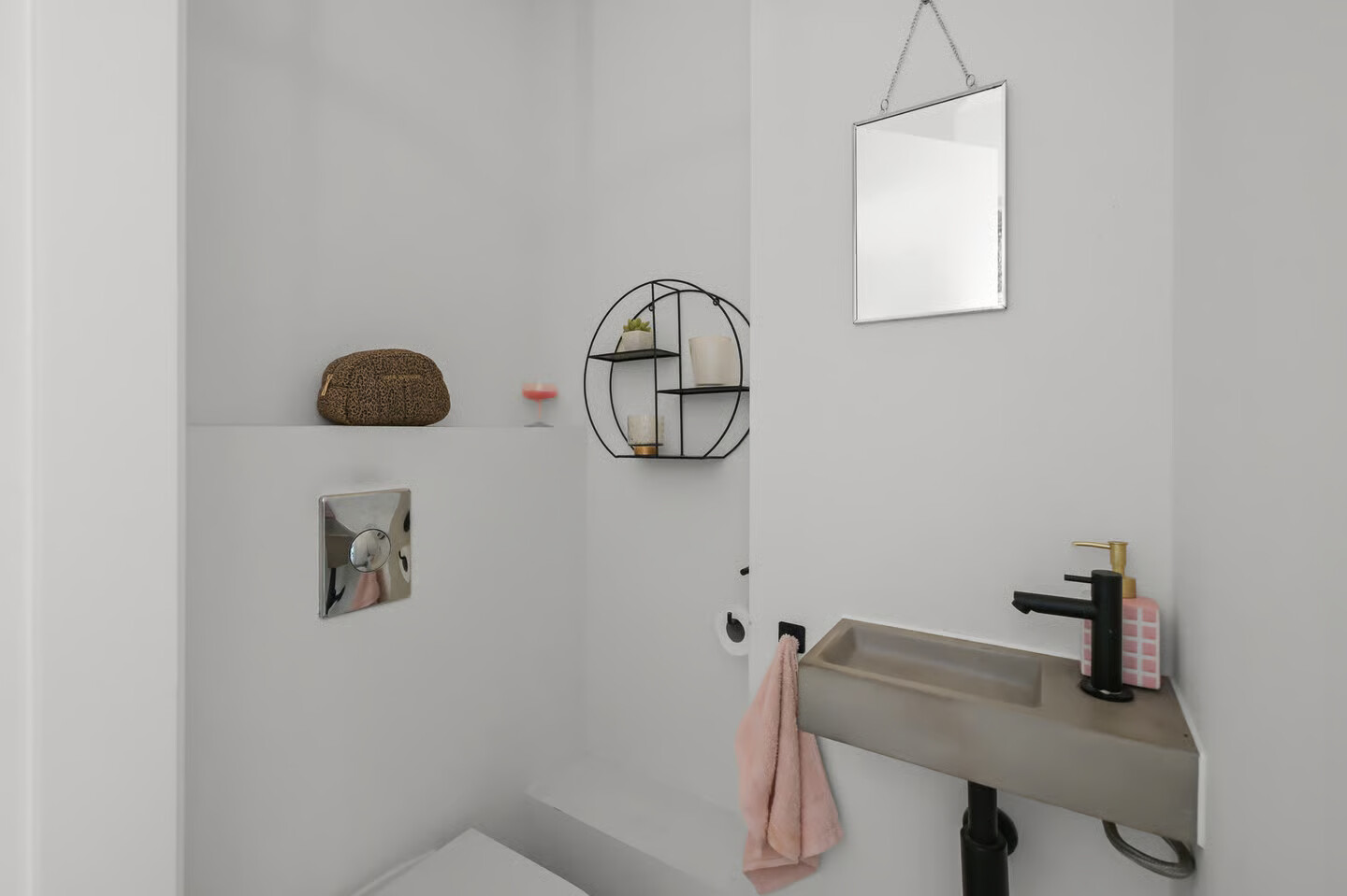 Tussenwoning te koop: Rietgans 15, Uithoorn