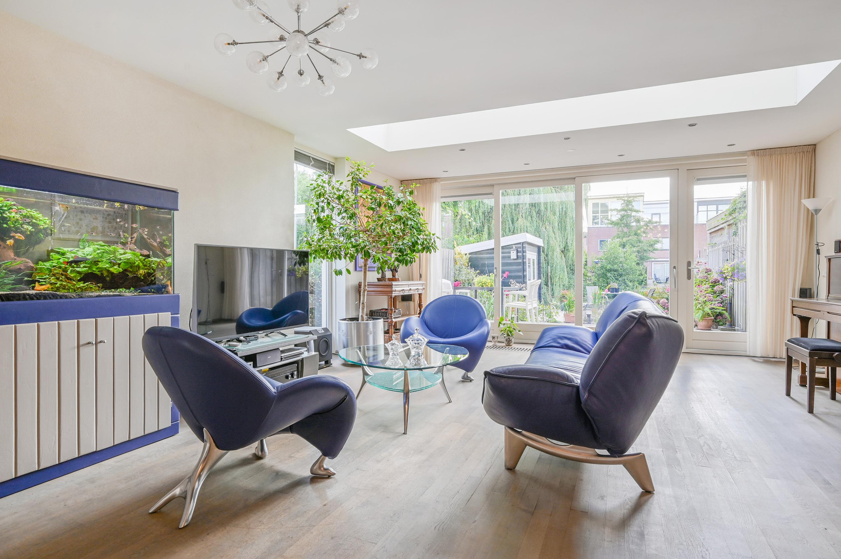 Hoekwoning te koop: Noorse Lijster 11, Uithoorn