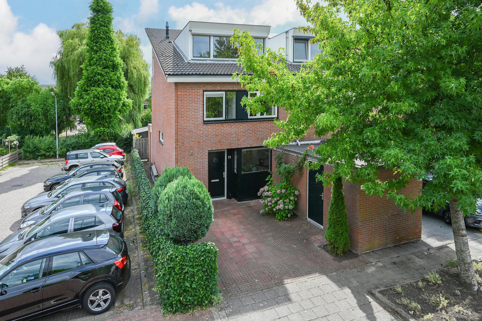Hoekwoning te koop: Noorse Lijster 11, Uithoorn