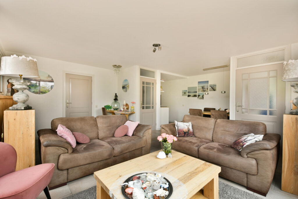 Tussenwoning te koop: Witkopeend 9, Uithoorn