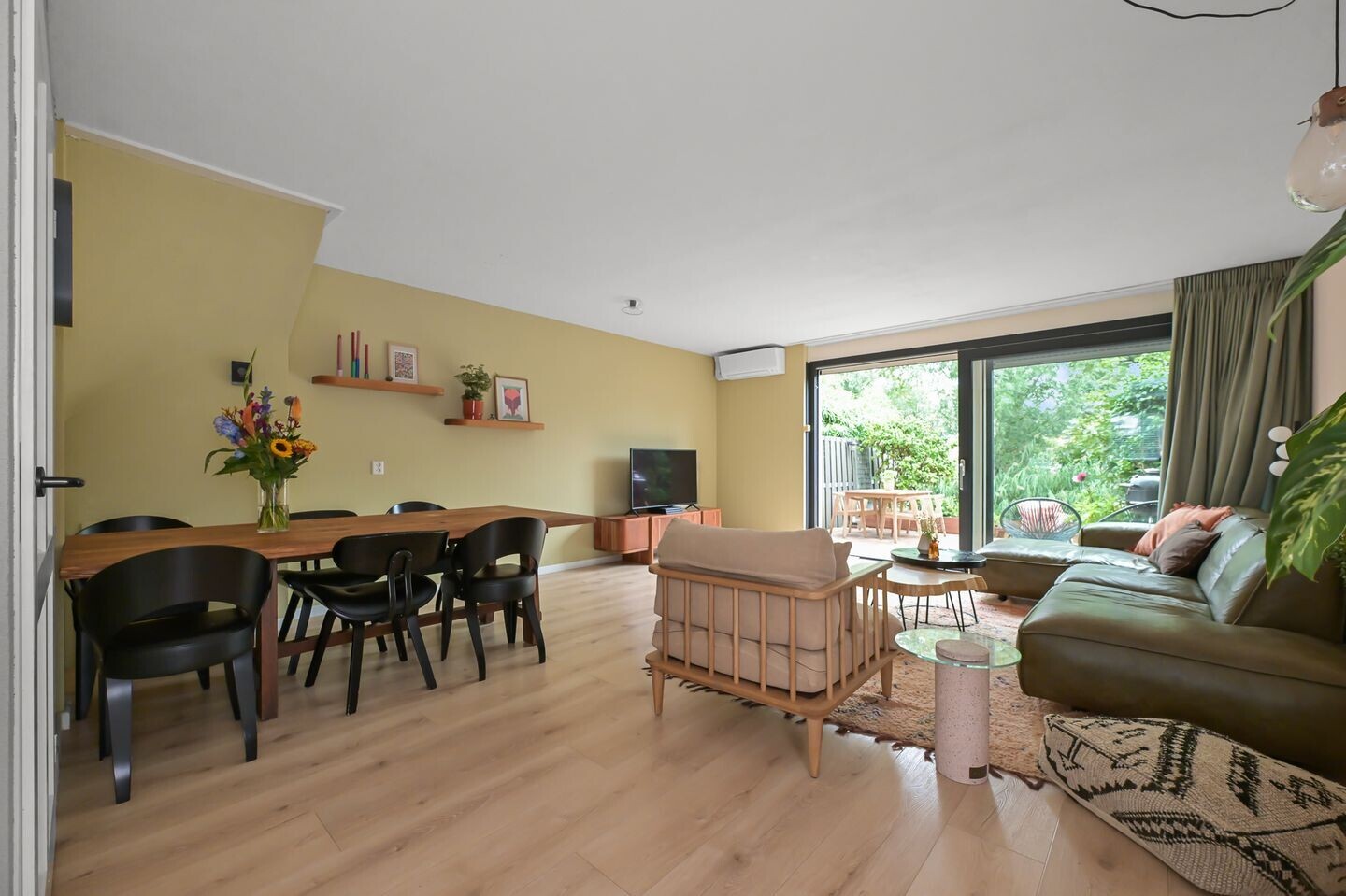 Tussenwoning te koop: Krakeend 22, Uithoorn