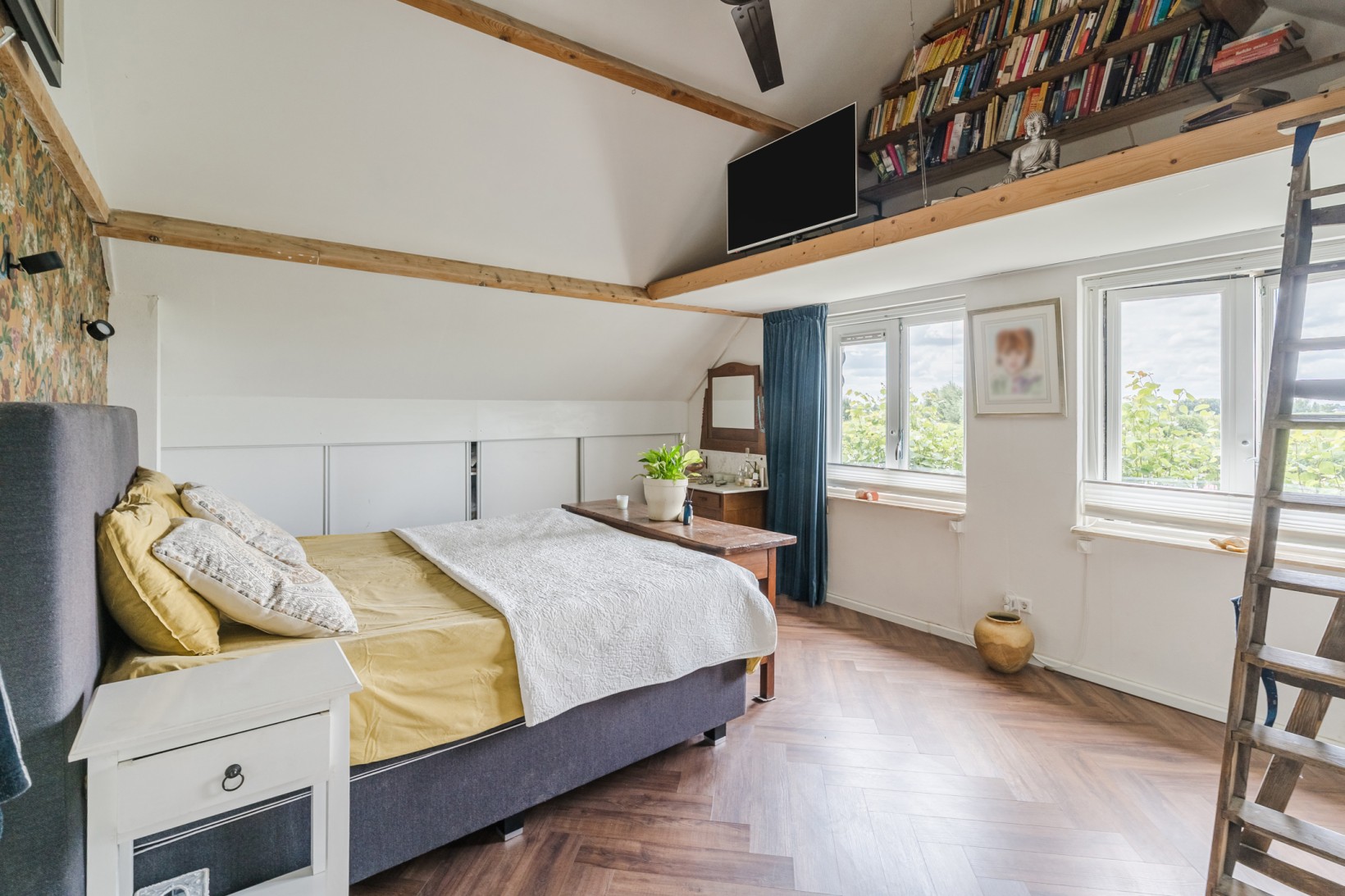 Vrijstaande woning te koop: de Hoef Oostzijde 73, De Hoef