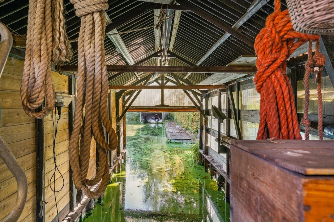 Twee-onder-één-kap te koop: Uiterweg 287, Aalsmeer