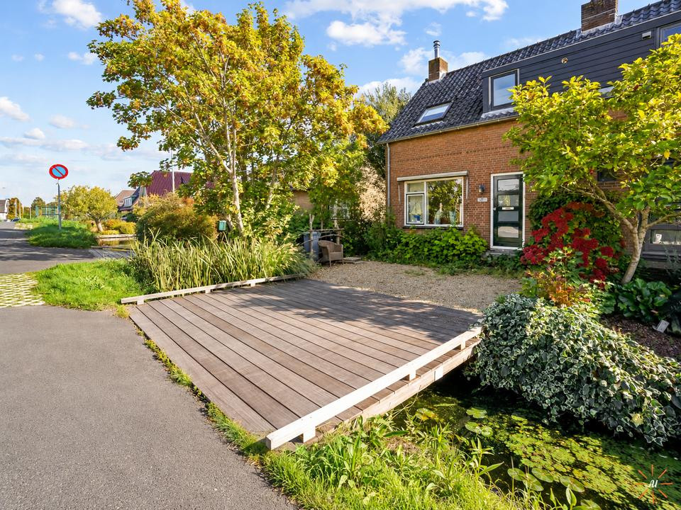 Twee-onder-één-kap te koop: Uiterweg 287, Aalsmeer