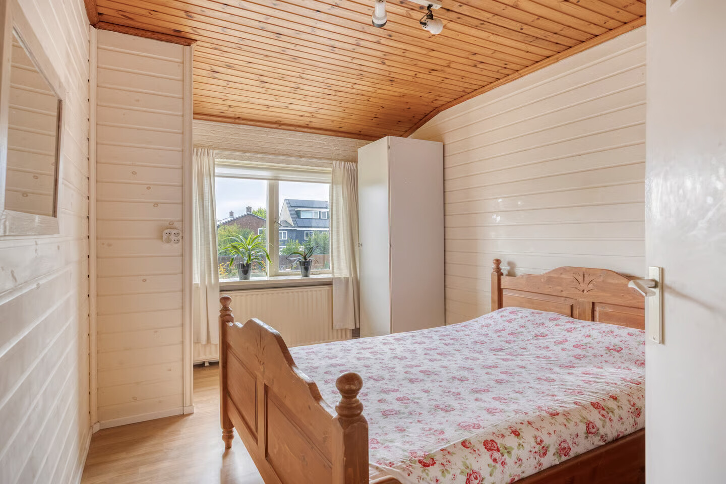 Tussenwoning te koop: Azaleastraat 30, Aalsmeer