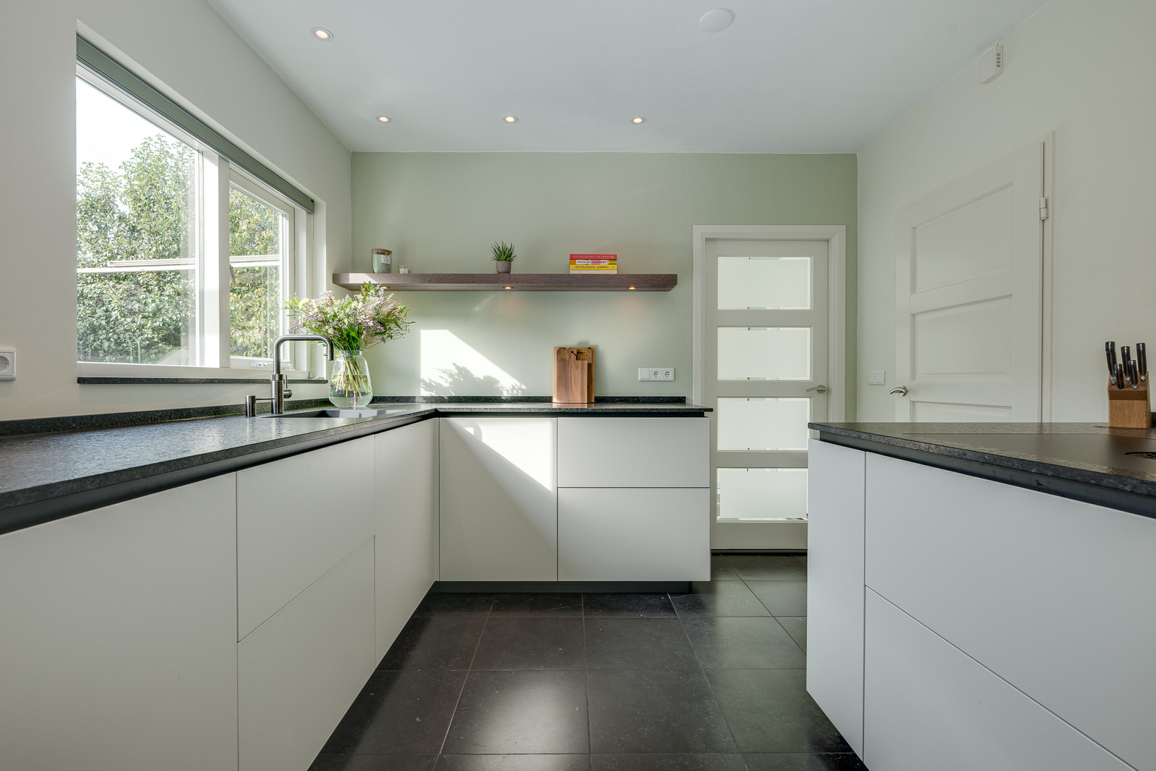 Hoekwoning te koop: Karekietstraat 32, Aalsmeer