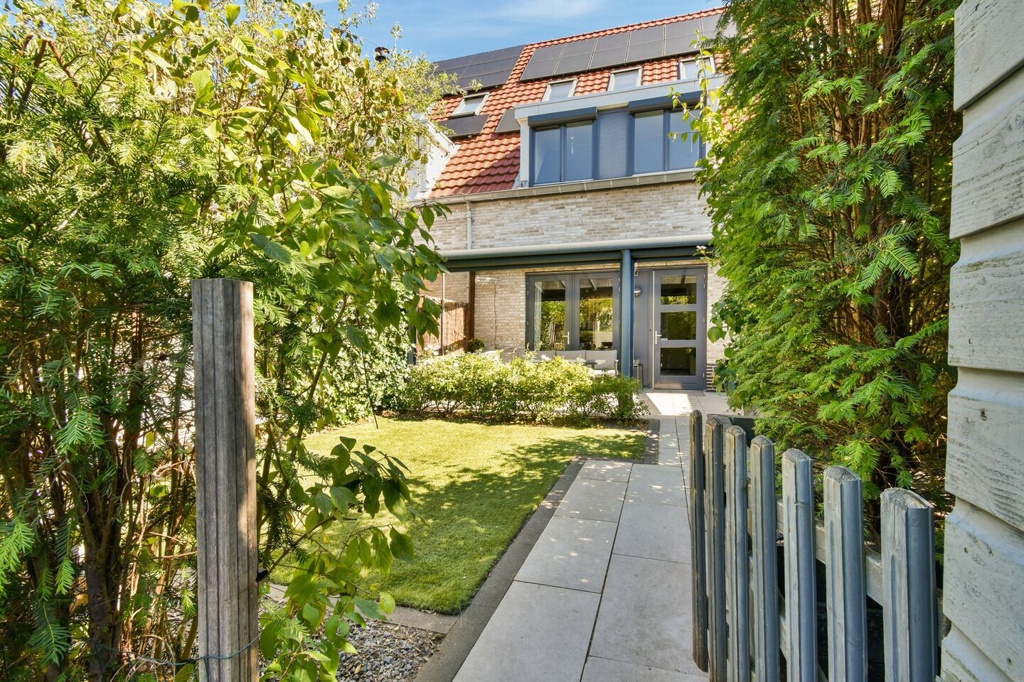 Tussenwoning te koop: Dagpauwoogstraat 7, Aalsmeer