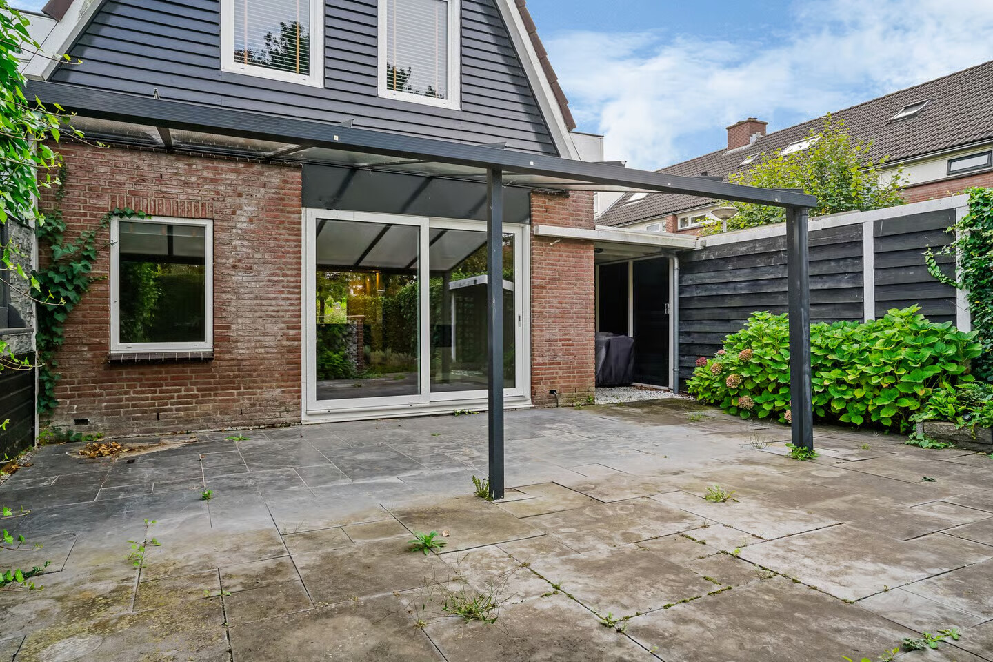 Hoekwoning te koop: van Leeuwenhoekstraat 15, Kudelstaart