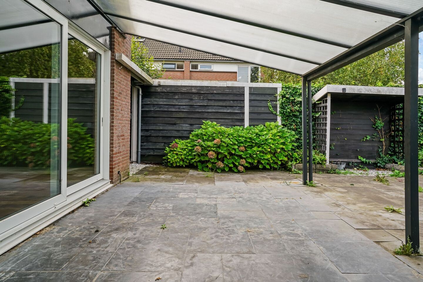Hoekwoning te koop: van Leeuwenhoekstraat 15, Kudelstaart