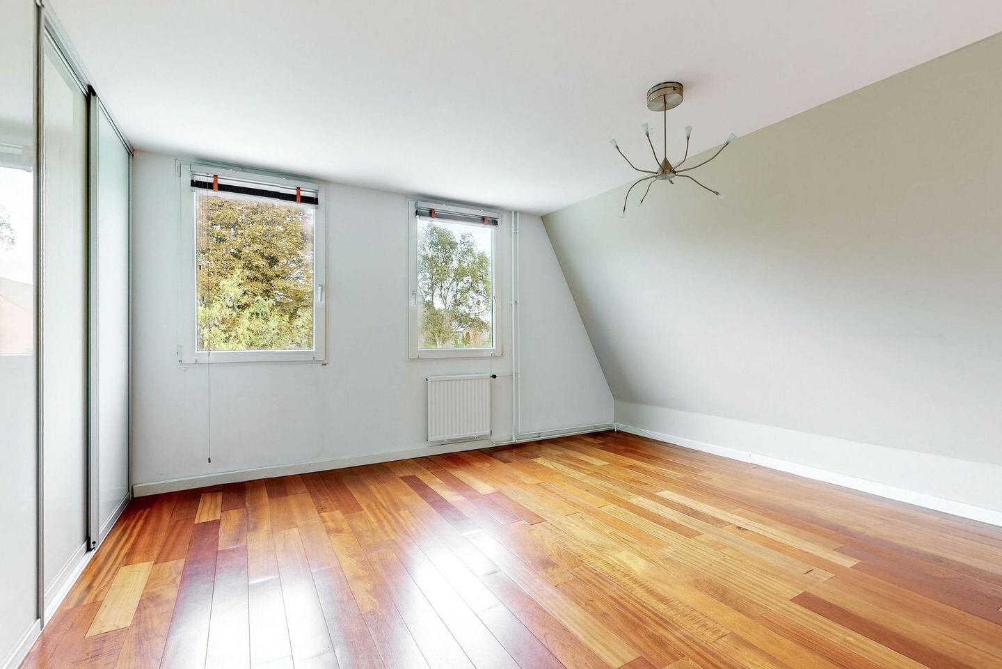 Hoekwoning te koop: van Leeuwenhoekstraat 15, Kudelstaart