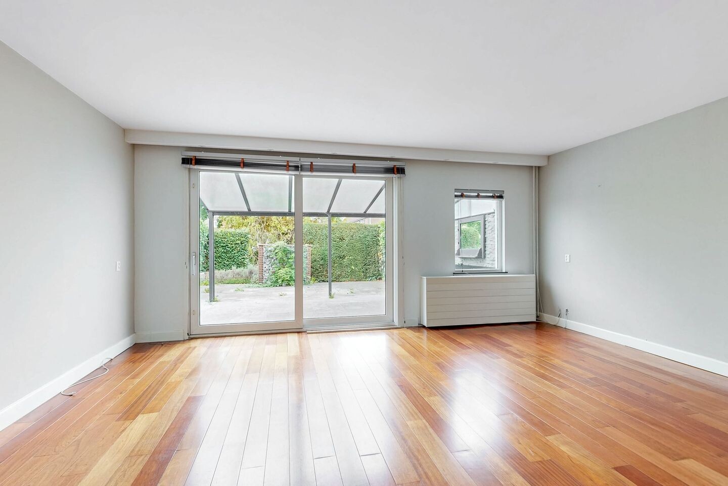 Hoekwoning te koop: van Leeuwenhoekstraat 15, Kudelstaart