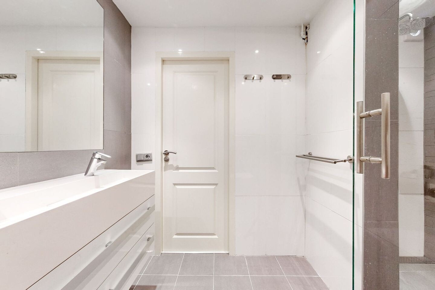 Hoekwoning te koop: van Leeuwenhoekstraat 15, Kudelstaart