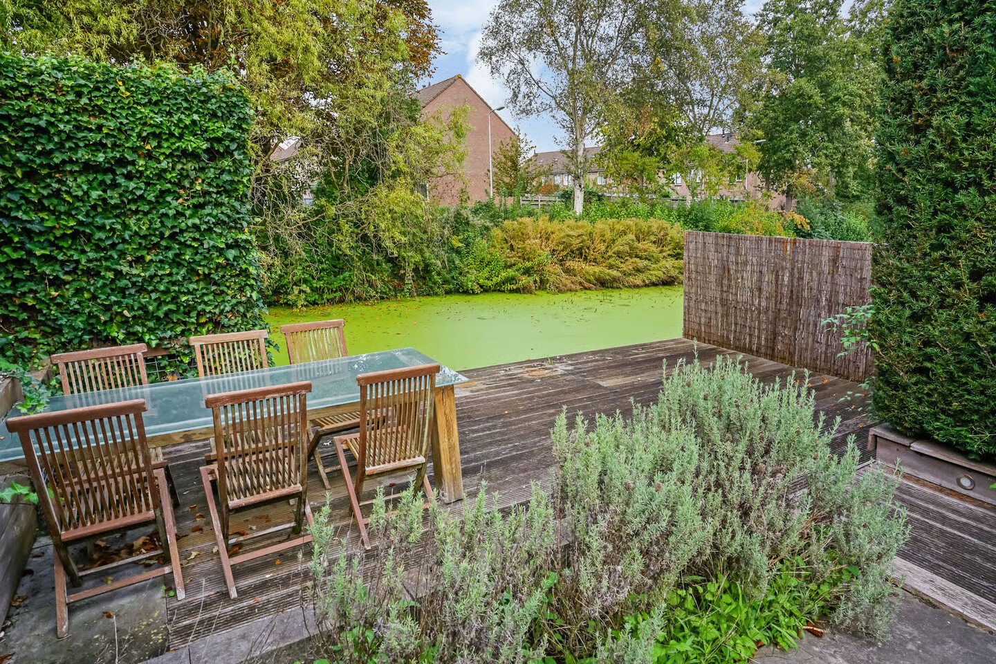 Hoekwoning te koop: van Leeuwenhoekstraat 15, Kudelstaart