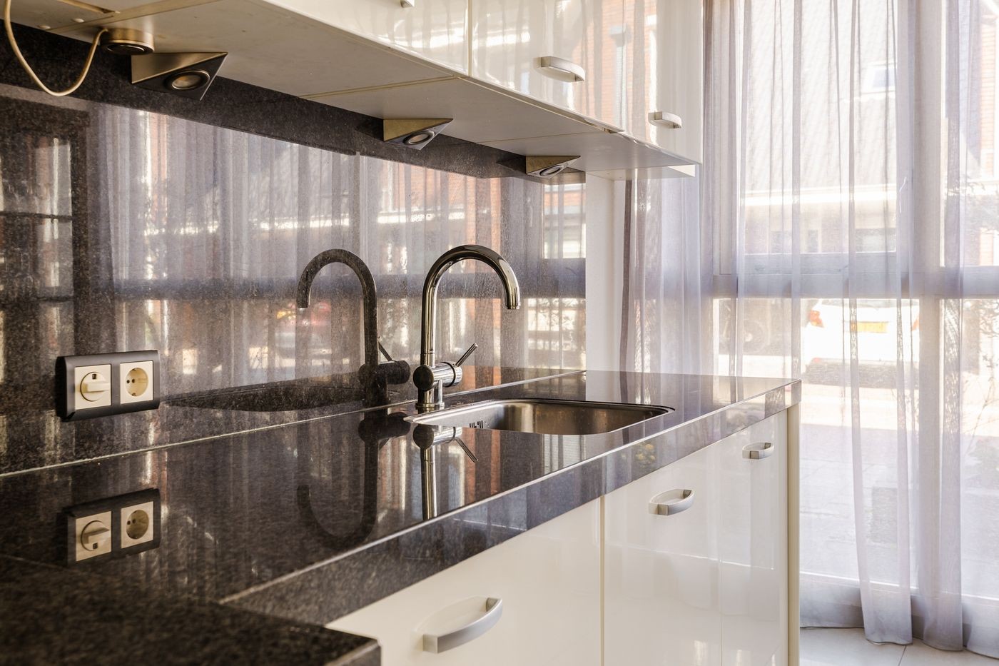 Tussenwoning te koop: Linksbuitenstraat 24, Kudelstaart