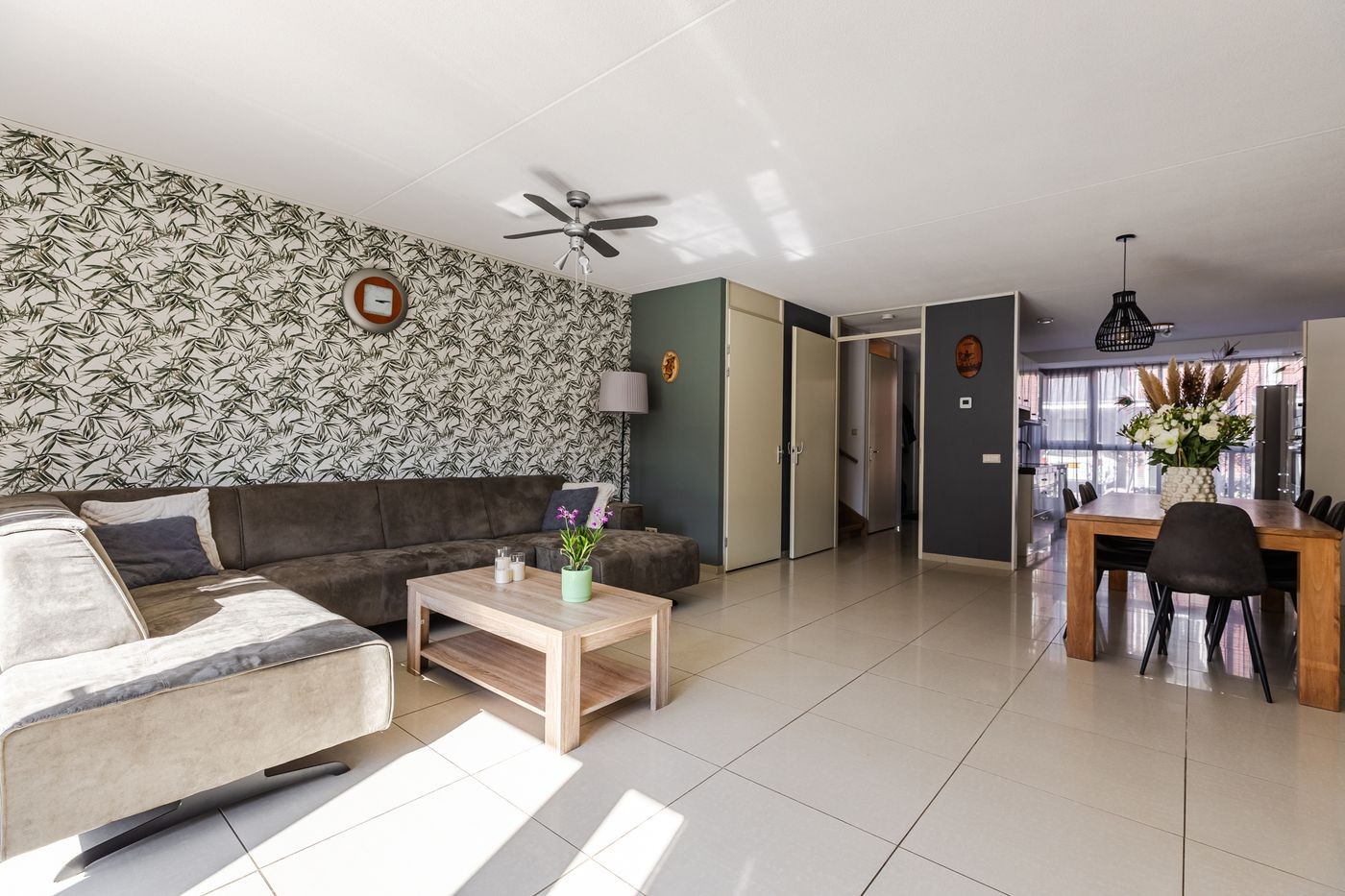 Tussenwoning te koop: Linksbuitenstraat 24, Kudelstaart