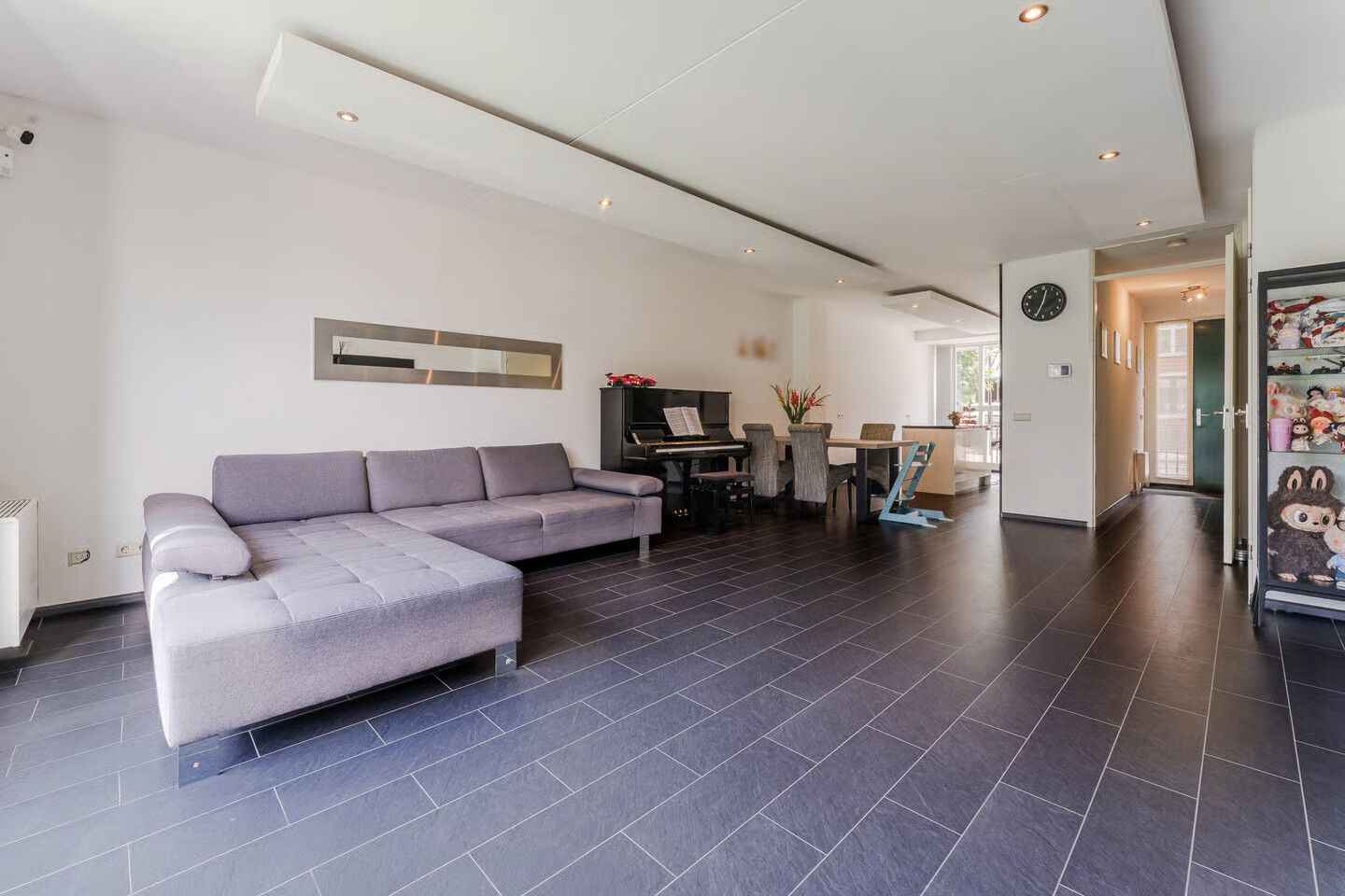 Tussenwoning te koop: Rechtsbuitenstraat 9, Kudelstaart