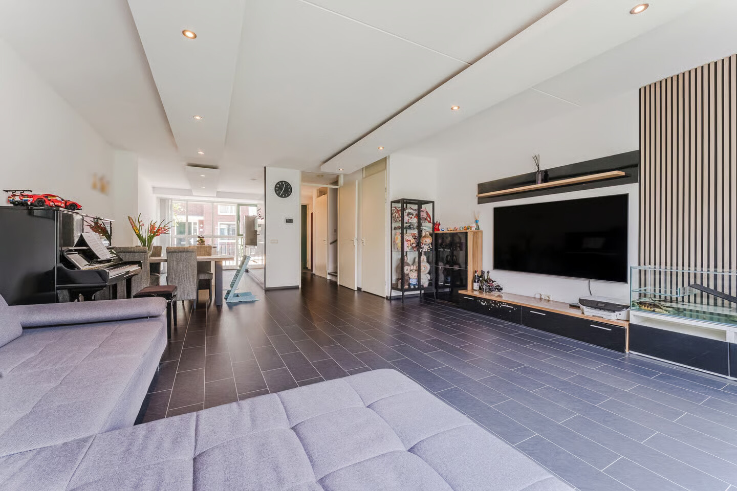 Tussenwoning te koop: Rechtsbuitenstraat 9, Kudelstaart