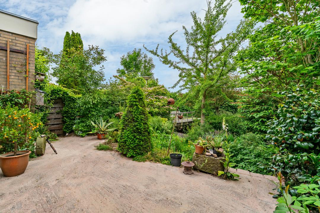 Hoekwoning te koop: Antoniushof 11, Kudelstaart