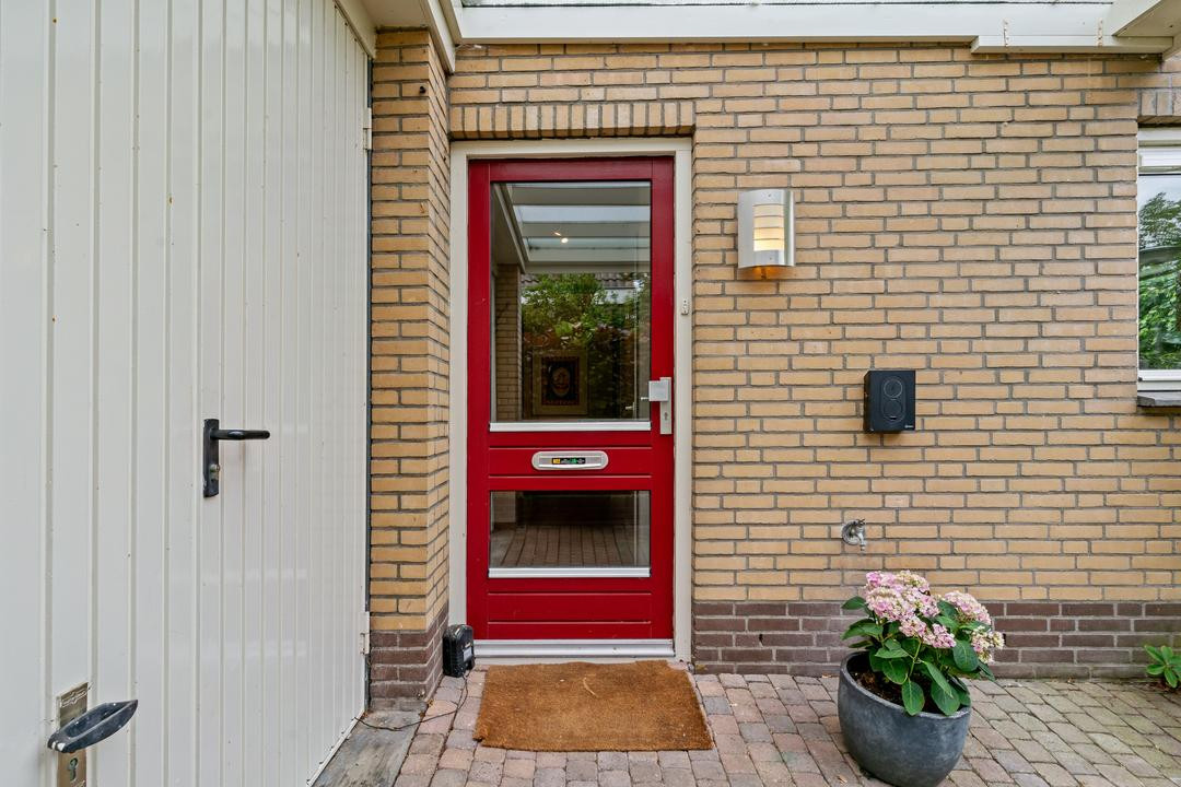 Hoekwoning te koop: Antoniushof 11, Kudelstaart