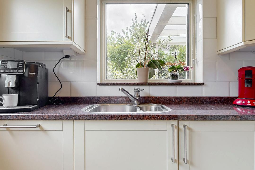 Hoekwoning te koop: Antoniushof 11, Kudelstaart