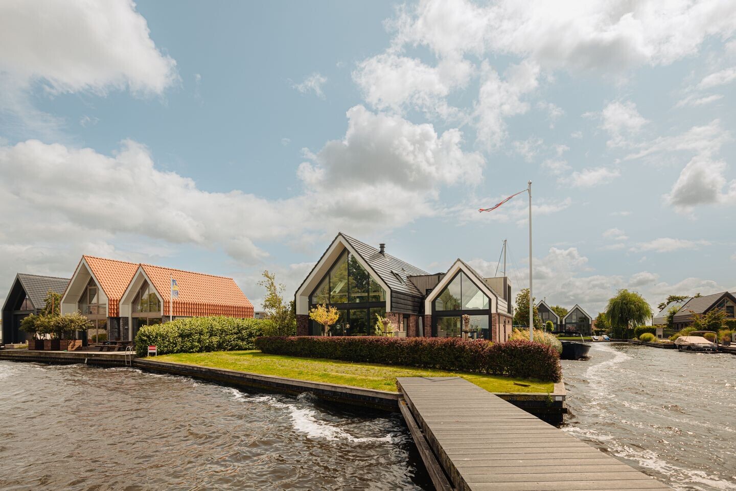 Vrijstaande woning te koop: Jan Lunenburg Oever 9, Kudelstaart