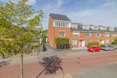 Zonnedauwla. 44