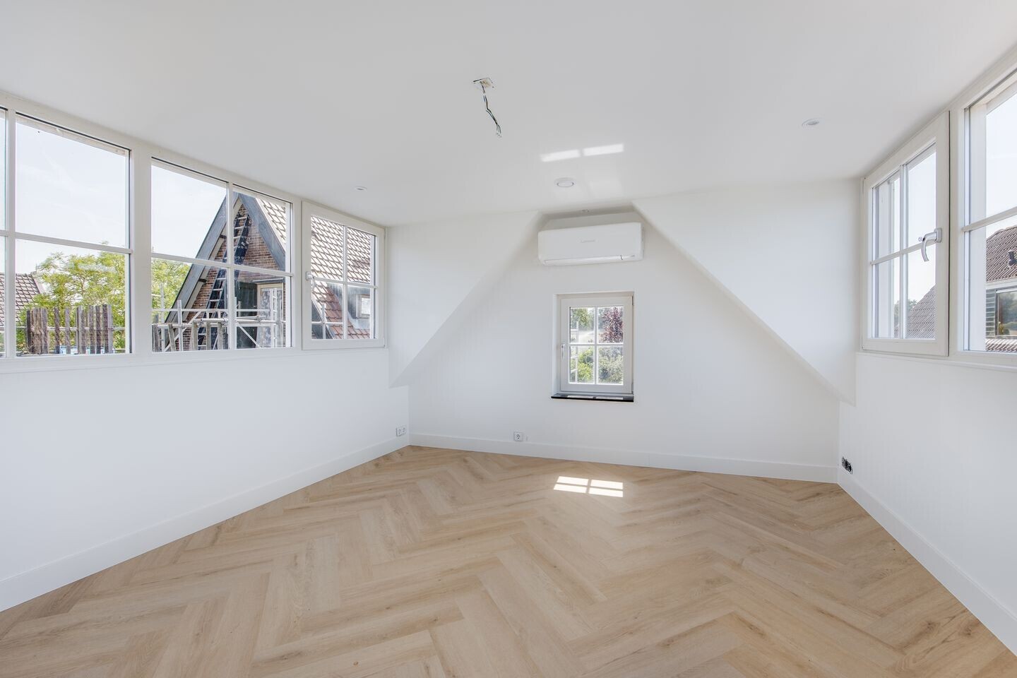 Vrijstaande woning te koop: Grote Poellaan 61, Rijsenhout