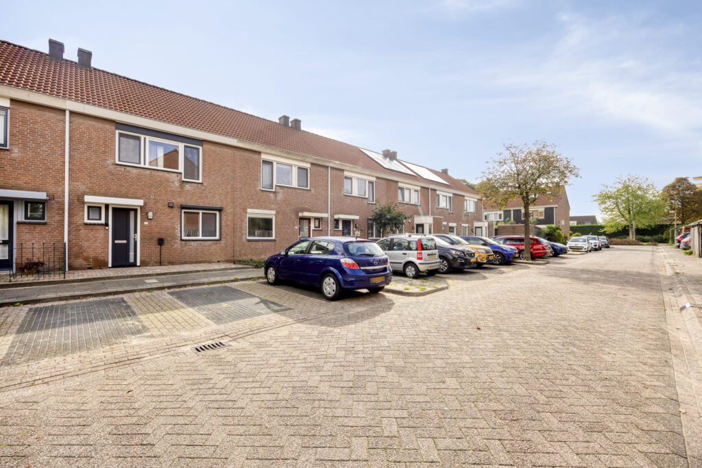 Tussenwoning te koop: Puntmosstraat 75, Purmerend