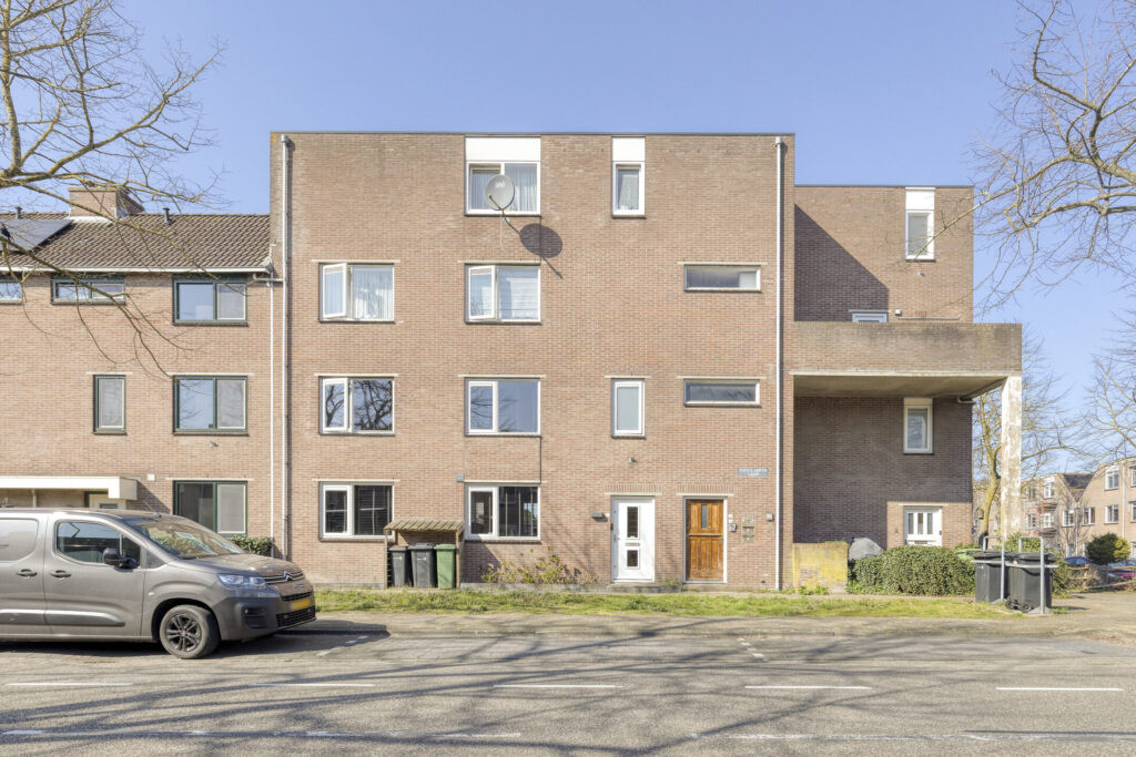 Appartement te koop: Dijckscampenlaan 8, Purmerend