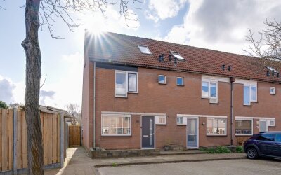 Dovenetelstraat 1