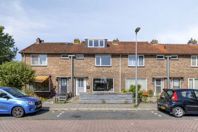Hooft Hasselaarstraat 3