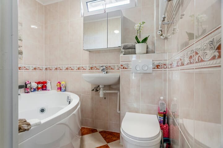 Tussenwoning te koop: Botterstraat 56, Purmerend
