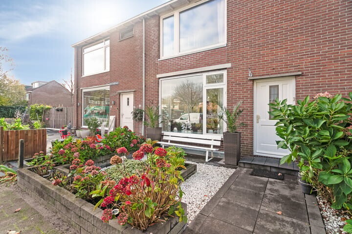 Tussenwoning te koop: Botterstraat 56, Purmerend
