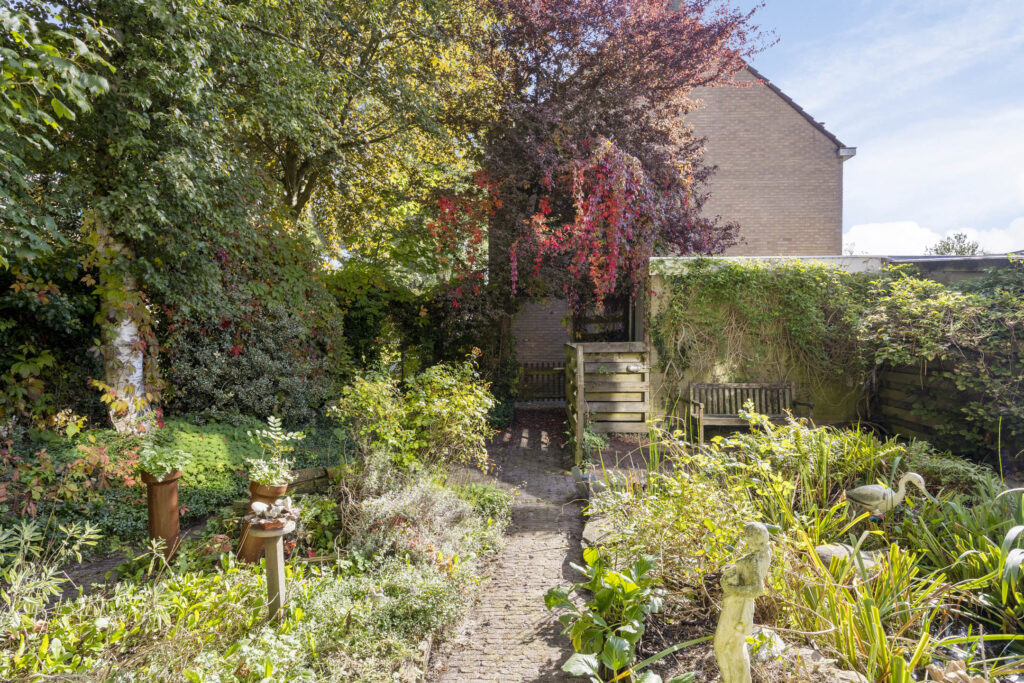 Hoekwoning te koop: Anne Franklaan 88, Purmerend