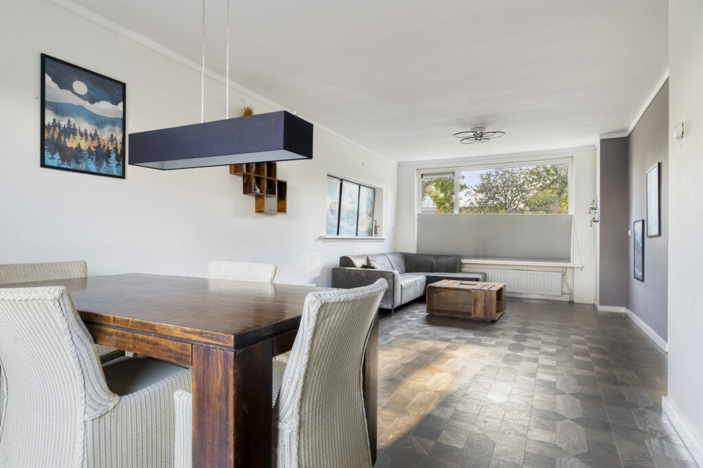 Hoekwoning te koop: Dr. Albert Schweitzerlaan 131, Purmerend