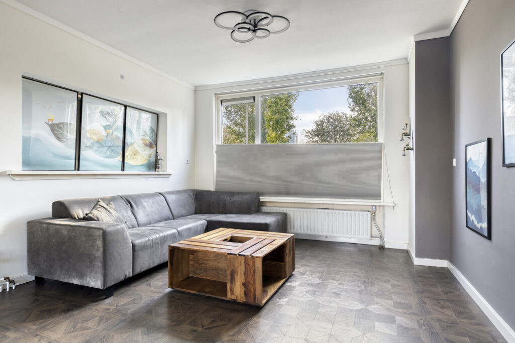 Hoekwoning te koop: Dr. Albert Schweitzerlaan 131, Purmerend