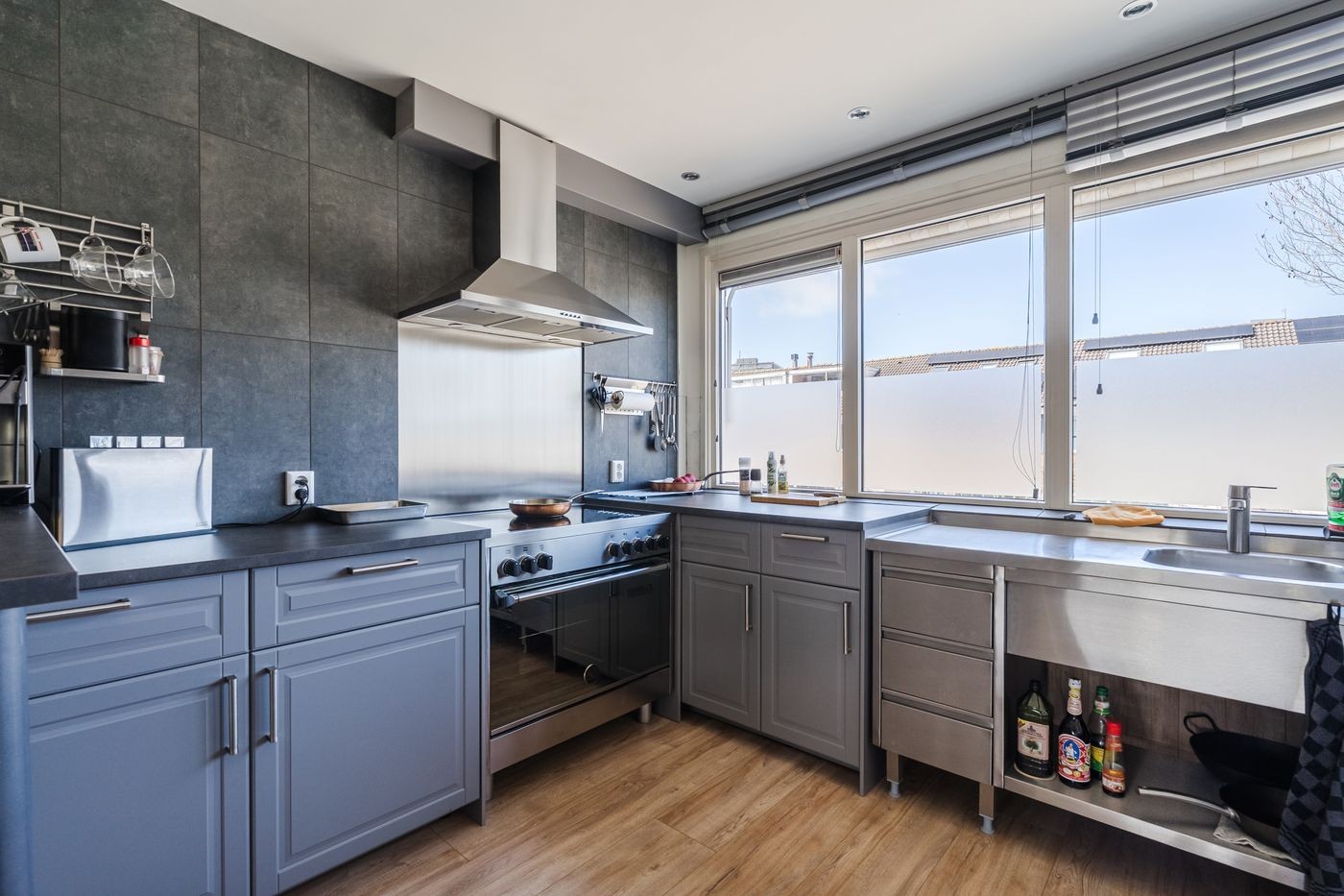 Tussenwoning te koop: Meeuwstraat 52, Purmerend