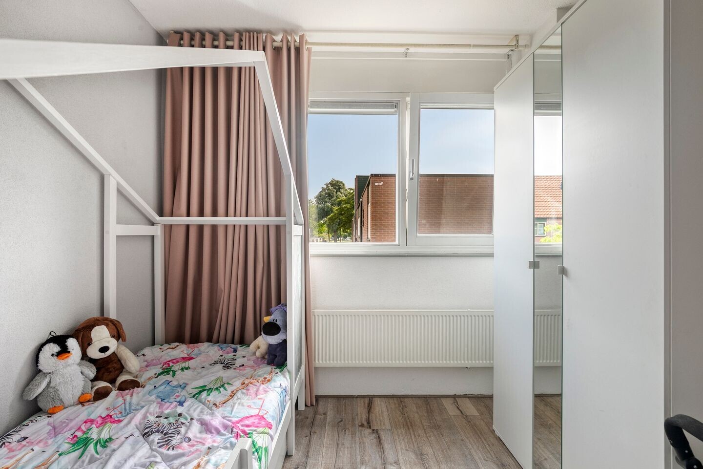 Tussenwoning te koop: Arestraat 26, Purmerend