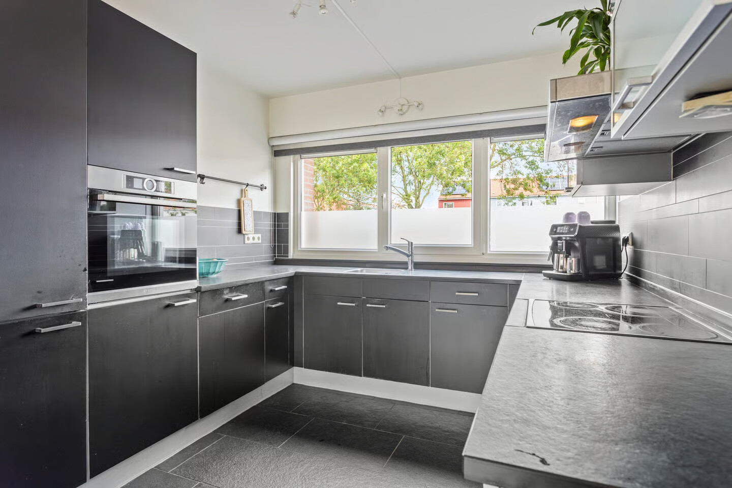 Tussenwoning te koop: De Graeffweg 4, Purmerend