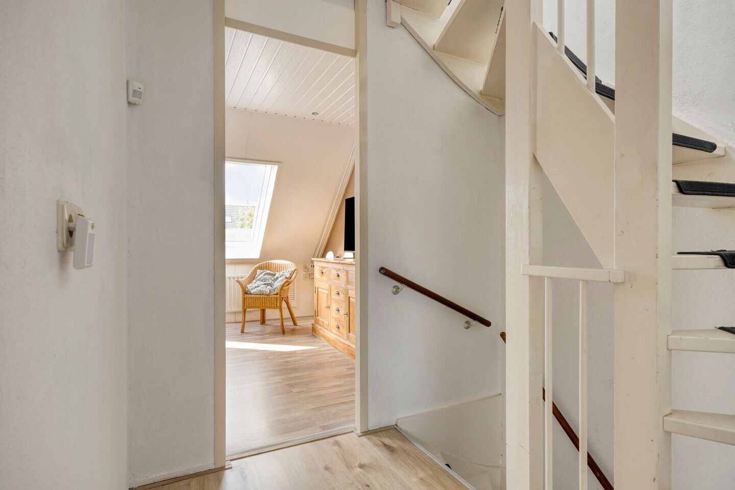 Tussenwoning te koop: Naardermeer 89, Purmerend
