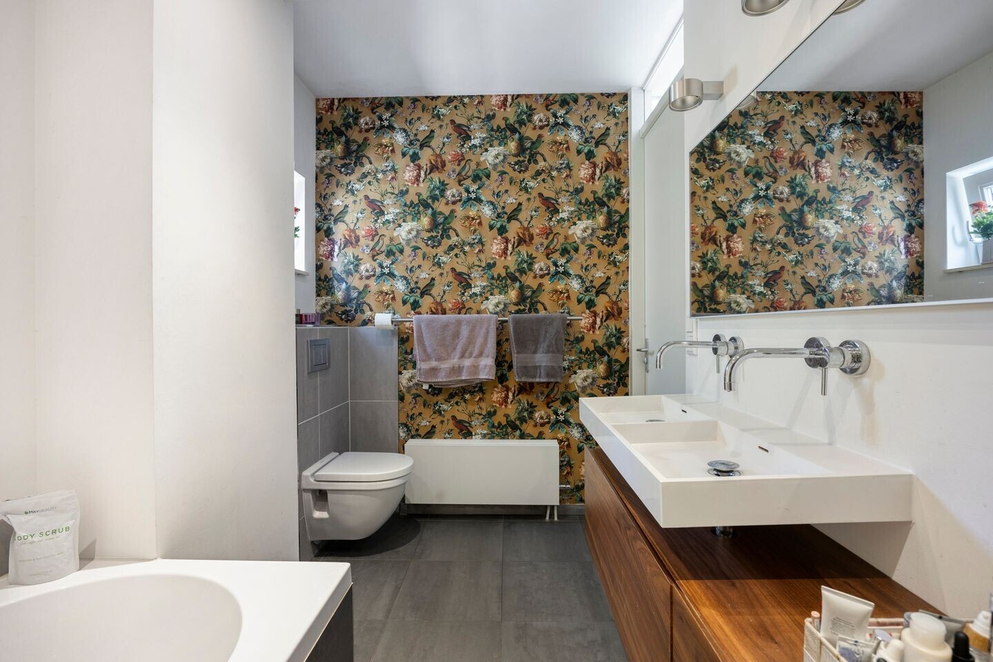 Hoekwoning te koop: Donaulaan 20, Purmerend